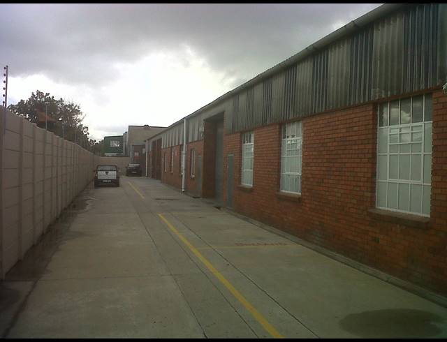 300M² FACTORY TO LET IN BEACONVALE